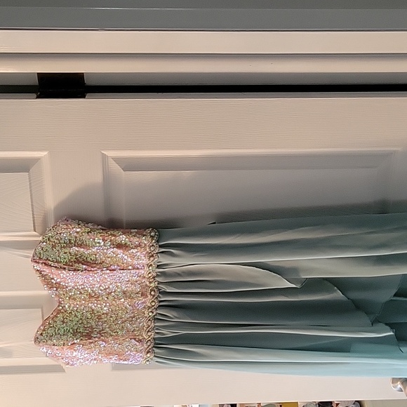 Jodi Kristopher formal dress - Picture 2 of 8